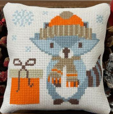 Anabella's - Roscoe The Raccoon - Christmas Edition - Pillowpals