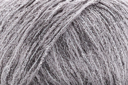Close-up of gray yarn strands
