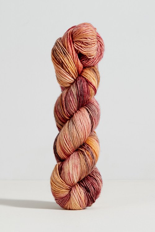 Photo of Gusto Wool Olio yarn in colour 2303
