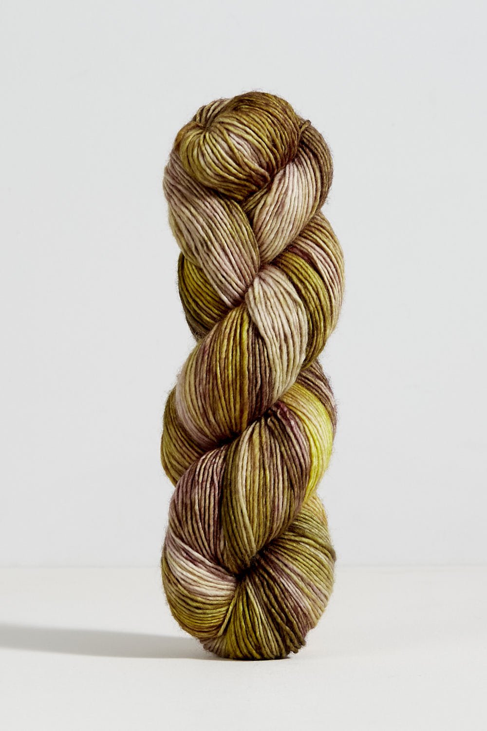 Photo of Gusto Wool Olio yarn in colour 2307