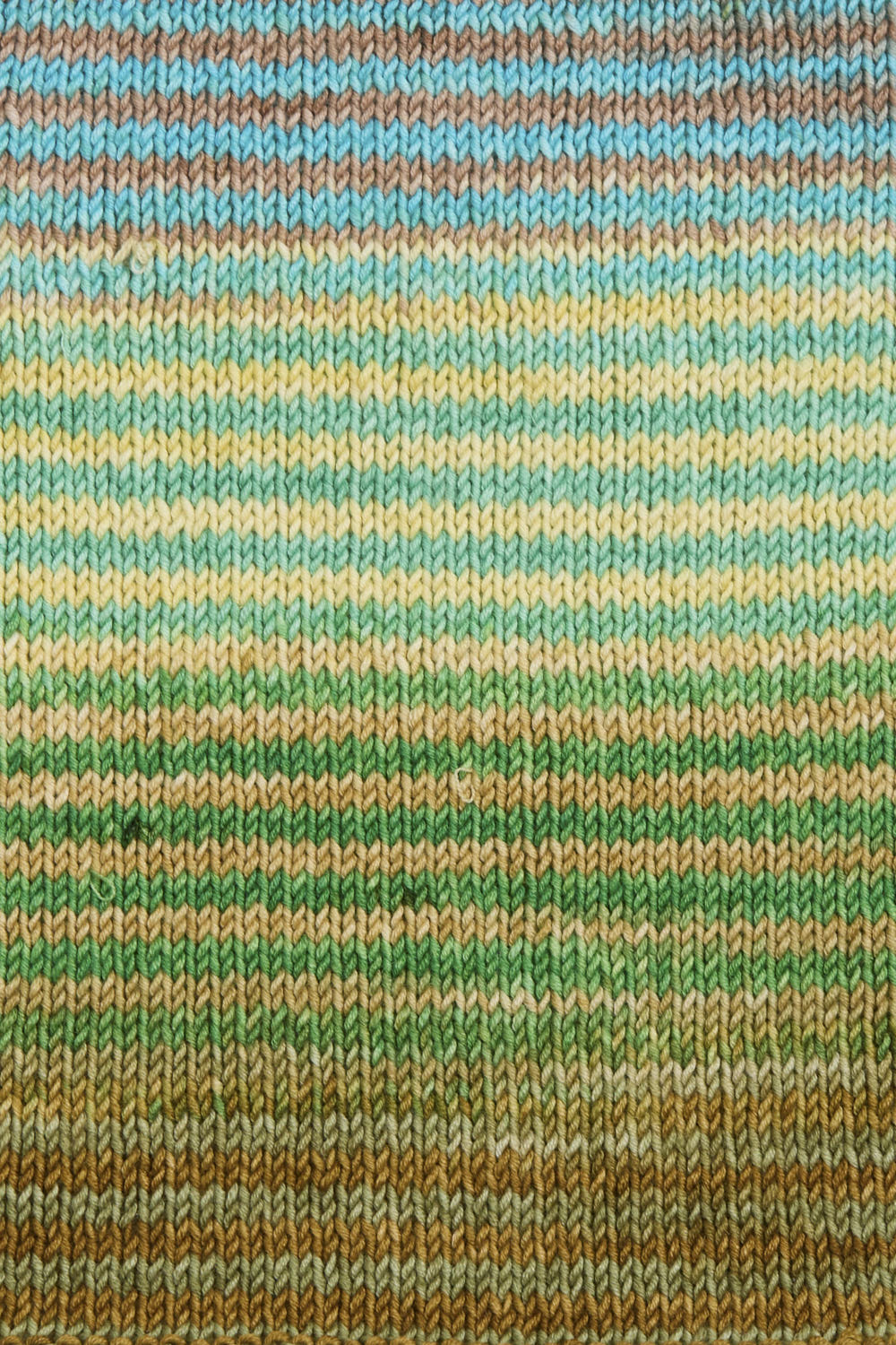 Ikat Throw Kit in Urth Uneek Worsted