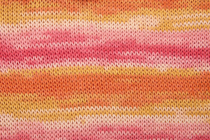 Universal Yarn Sandcastle in 101 - Sunshine