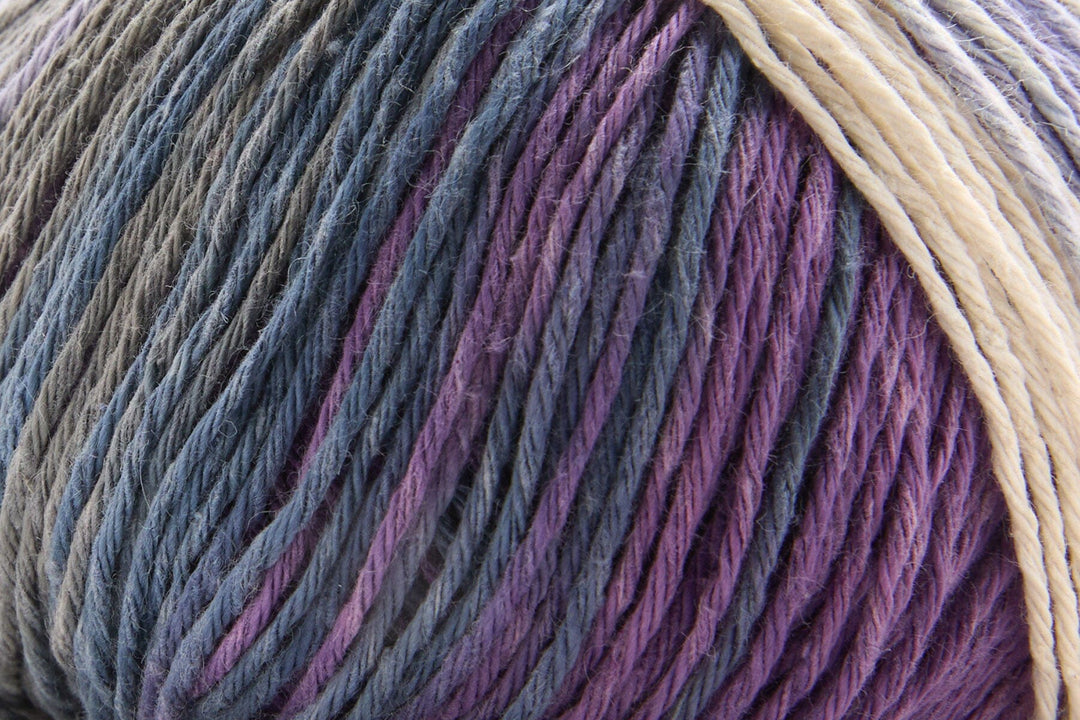 Universal Yarn Sandcastle in 102 - Low Tide