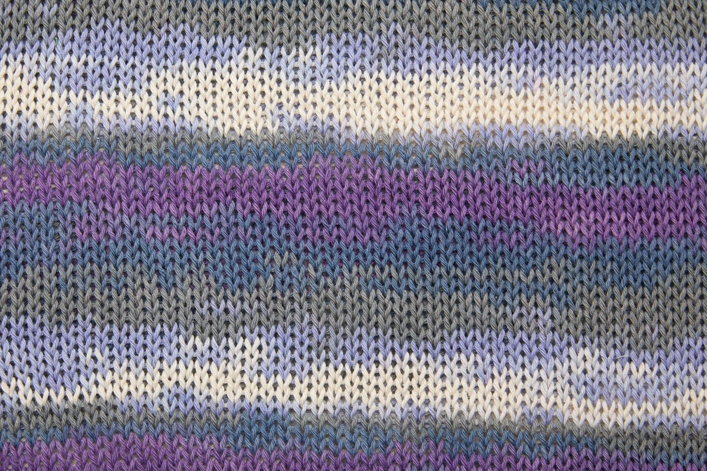 Universal Yarn Sandcastle in 102 - Low Tide