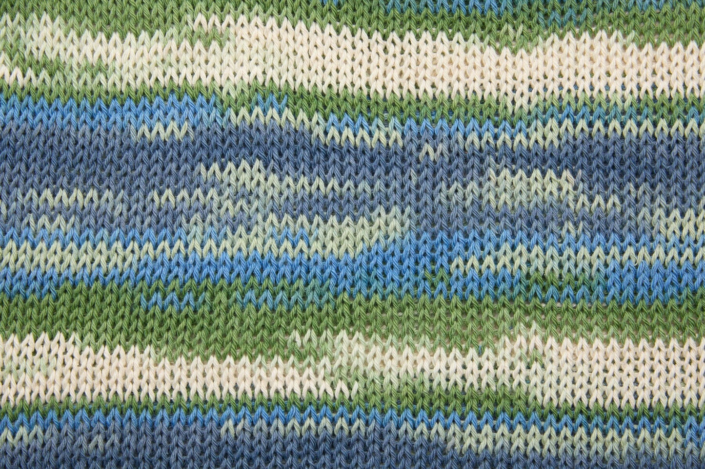 Universal Yarn Sandcastle in 103 - Seaglass