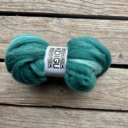 Koigu Merino Fibre - 50 Roving Bundles
