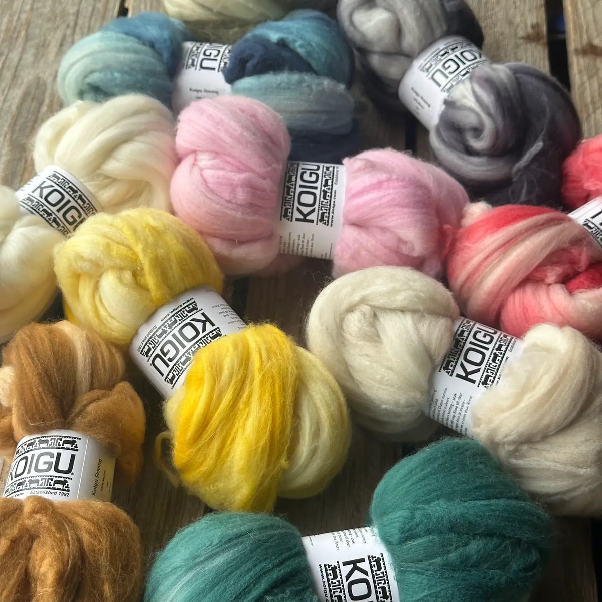 Koigu Merino Fibre - 50 Roving Bundles