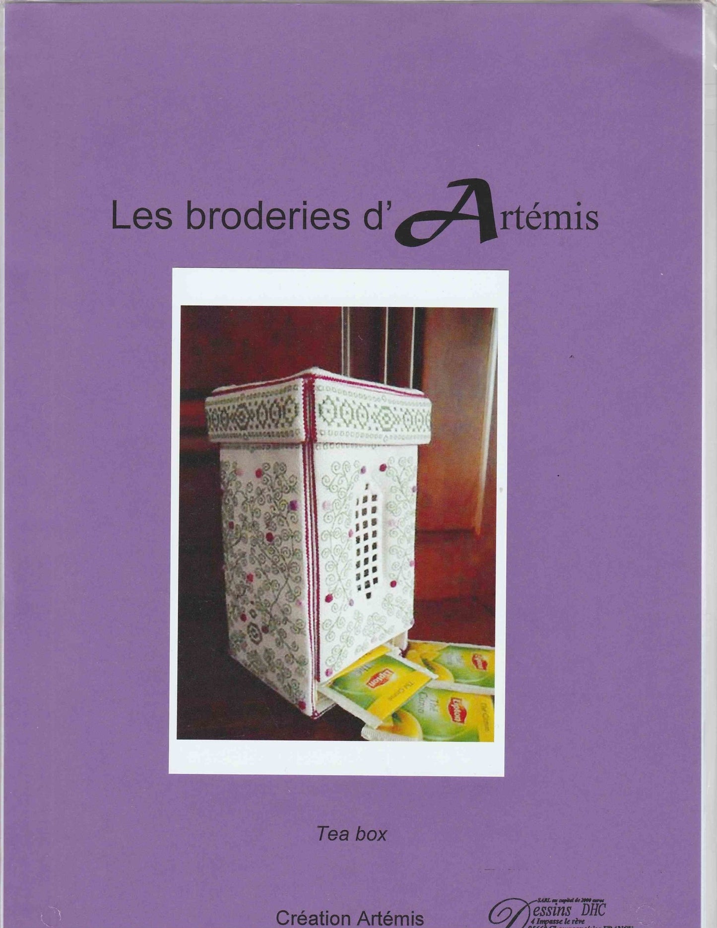 Les broderies d'Artemis Tea Box