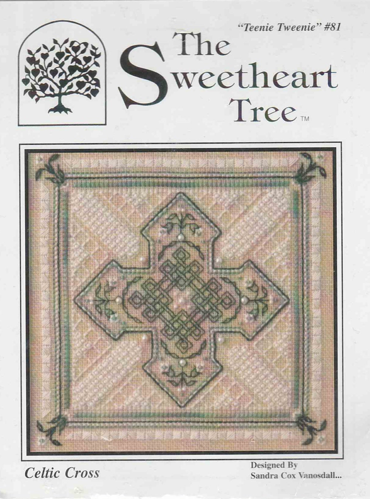 La croix celtique Sweetheart Tree - "Teenie Tweenie" # 81